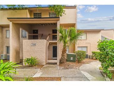 Photo one of 7511 Presley Pl # 101 Tampa FL 33617 | MLS T3494825