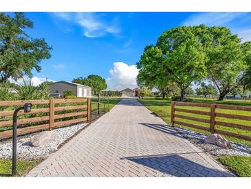 Photo one of 12011 Browning Rd Lithia FL 33547 | MLS T3498911