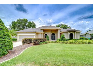 Photo one of 5112 Rolling Fairway Dr Valrico FL 33596 | MLS T3500491