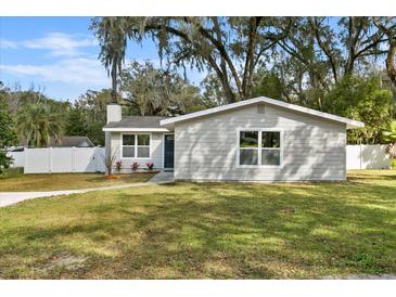 Photo one of 602 Holley St Brooksville FL 34601 | MLS T3501638