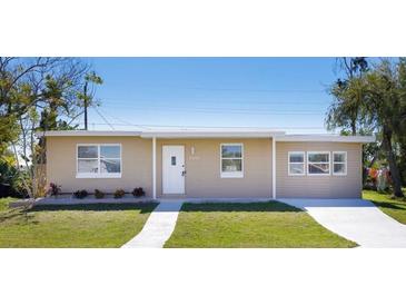 Photo one of 8453 Herbison Ave North Port FL 34287 | MLS T3503972