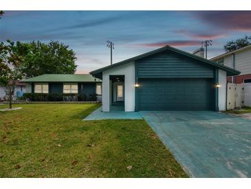 Photo one of 2618 Giant Pl Seffner FL 33584 | MLS T3505444