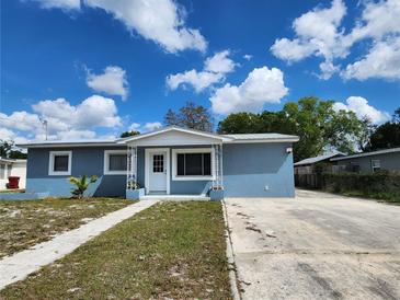 Photo one of 418 Pevetty Dr Plant City FL 33563 | MLS T3506685