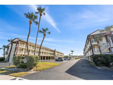 Photo one of 340 Causeway Blvd # 112 Dunedin FL 34698 | MLS T3510141