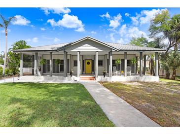 Photo one of 605 24Th Sw Ave Ruskin FL 33570 | MLS T3511265