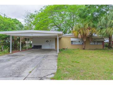 Photo one of 8414 Twin Lakes Blvd Tampa FL 33614 | MLS T3514002