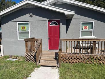 Photo one of 910 Seminole St Clearwater FL 33755 | MLS T3516026