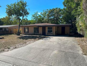 Photo one of 8614 Tupelo Dr Tampa FL 33637 | MLS T3516484