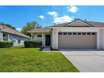Photo one of 31850 Turkeyhill Dr Wesley Chapel FL 33543 | MLS T3517833