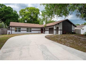 Photo one of 716 Forest Hills Dr Brandon FL 33510 | MLS T3518373
