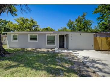 Photo one of 8610 Tupelo Dr Tampa FL 33637 | MLS T3520214