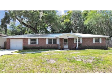 Photo one of 409 Chastain Rd Seffner FL 33584 | MLS T3520230