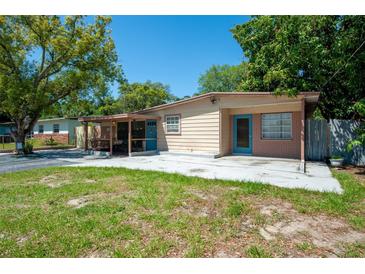 Photo one of 11112 N Dixon Ave Ave Tampa FL 33612 | MLS T3520712