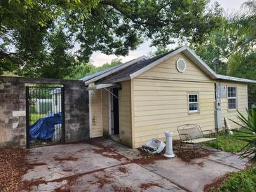 Photo one of 37318 Rose Ave Dade City FL 33523 | MLS T3522615