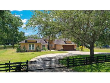 Photo one of 18413 30Th St Lutz FL 33559 | MLS T3523060