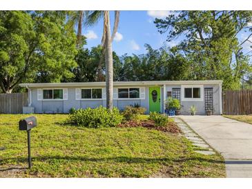 Photo one of 4015 W Fairview Hts Tampa FL 33616 | MLS T3525248