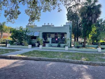 Photo one of 404 N Westland Ave Tampa FL 33606 | MLS T3526393