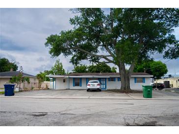 Photo one of 3616 W Paxton Ave Tampa FL 33611 | MLS T3534018