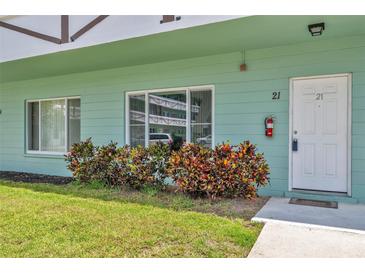 Photo one of 2043 Denmark St # 21 Clearwater FL 33763 | MLS T3545810