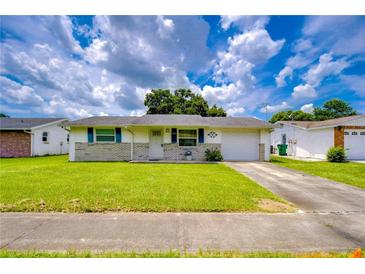 Photo one of 6131 19Th St Zephyrhills FL 33542 | MLS T3547673