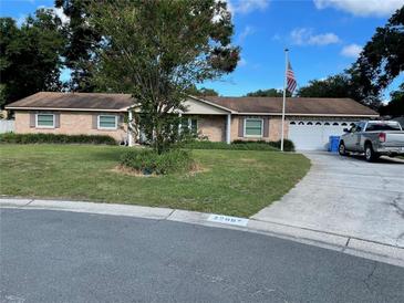 Photo one of 2209 S Waterman Dr Valrico FL 33594 | MLS T3551962