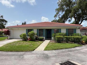 Photo one of 5017 Vivienda Way # 29 Sarasota FL 34235 | MLS TB8302156