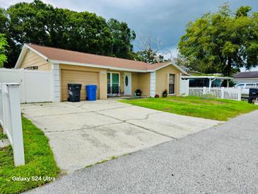 Photo one of 8506 Seven Coves Ct Tampa FL 33634 | MLS TB8311277