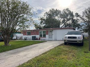 Photo one of 8096 Rose Ter Seminole FL 33777 | MLS TB8315228