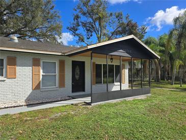 Photo one of 39764 Meadowood Loop Zephyrhills FL 33542 | MLS TB8316932