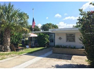 Photo one of 13305 2Nd E St Madeira Beach FL 33708 | MLS TB8317176