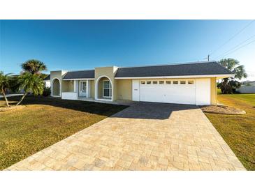 Photo one of 603 Fox Hills Dr Sun City Center FL 33573 | MLS TB8323150