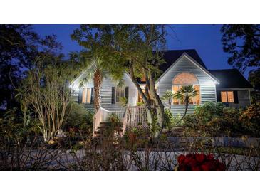 Photo one of 9034 Baywood Park Dr Seminole FL 33777 | MLS TB8323732