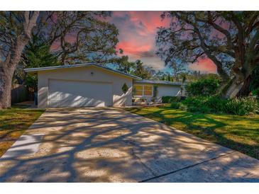 Photo one of 1320 Parkview Ln Largo FL 33770 | MLS TB8324001