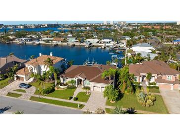 Photo one of 6321 Pasadena Point Blvd Gulfport FL 33707 | MLS TB8324012