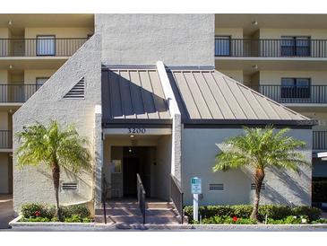 Photo one of 3200 Cove Cay Dr # 4C Clearwater FL 33760 | MLS U8214182