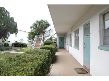 Photo one of 5825 18Th N St # 3 St Petersburg FL 33714 | MLS U8222324