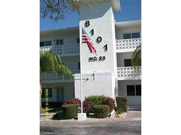 Photo one of 8101 113Th St # 203 Seminole FL 33772 | MLS U8229357