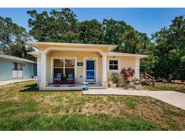 Photo one of 2031 Poinsetta Ave Clearwater FL 33755 | MLS U8238958