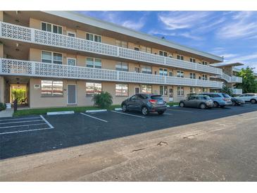 Photo one of 5095 Bay Ne St # 315 St Petersburg FL 33703 | MLS U8239187