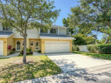 Photo one of 1116 Sunset Point Rd # 207 Clearwater FL 33755 | MLS U8240533