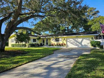 Photo one of 1420 Fairfield Dr Clearwater FL 33764 | MLS U8242453