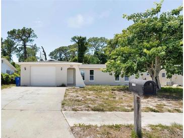 Photo one of 7527 Heather St New Port Richey FL 34653 | MLS U8245408