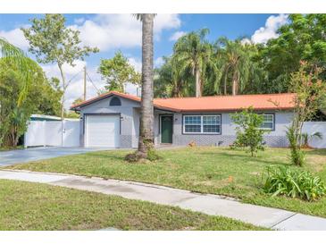 Photo one of 8470 Lantana Dr Seminole FL 33777 | MLS U8253098