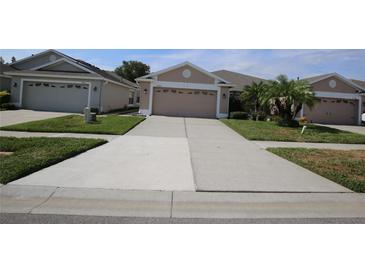 Photo one of 19245 Barred Owl Ct Land O Lakes FL 34638 | MLS W7865856