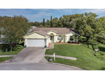 Photo one of 8529 Royal Hart Dr New Port Richey FL 34653 | MLS W7869978