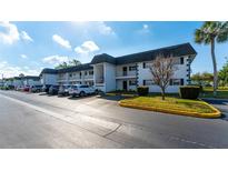 Two-story apartment building with ample parking at 202 47Th Avenue W Dr # 333, Bradenton, FL 34207