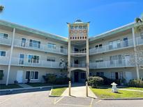 Building exterior of Chinese Cathay with a unique architectural design at 2070 World Parkway Blvd # 50, Clearwater, FL 33763
