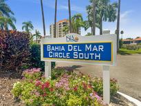 View 6294 Bahia Del Mar Cir # 201 St Petersburg FL