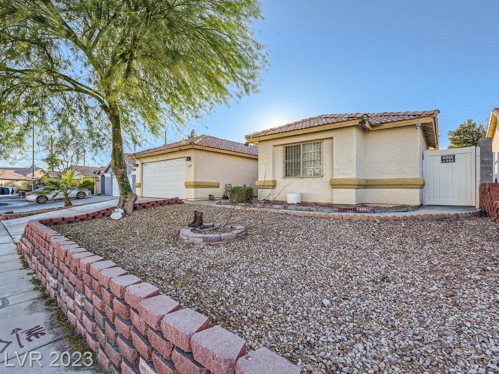 Photo one of 3627 Astral Beach St North Las Vegas NV 89032 | MLS 2540291