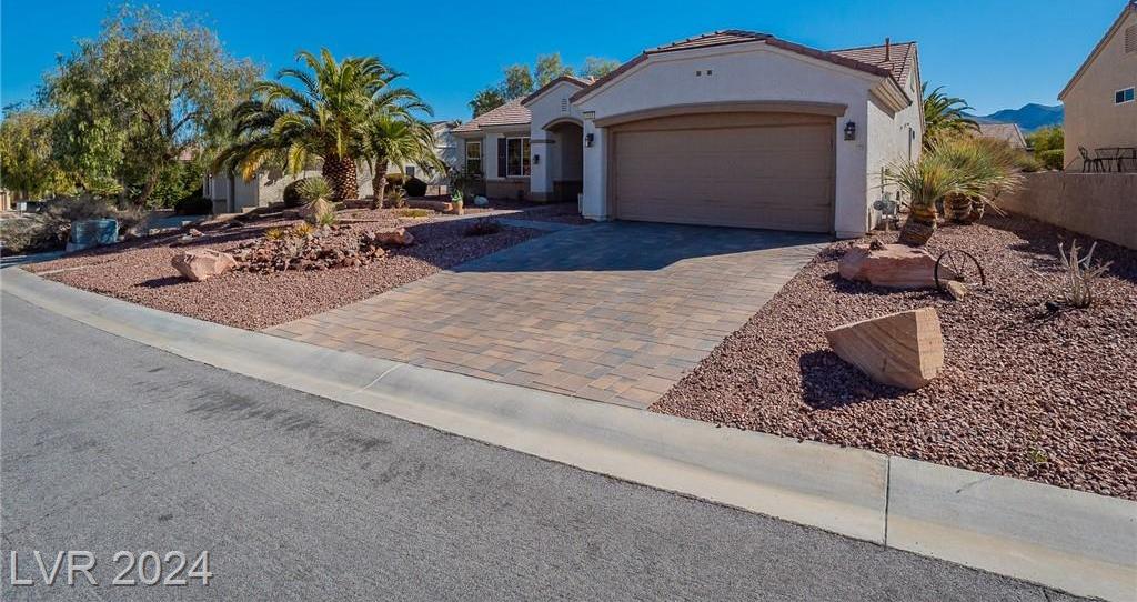 Photo one of 2060 Crown View St Henderson NV 89052 | MLS 2558868